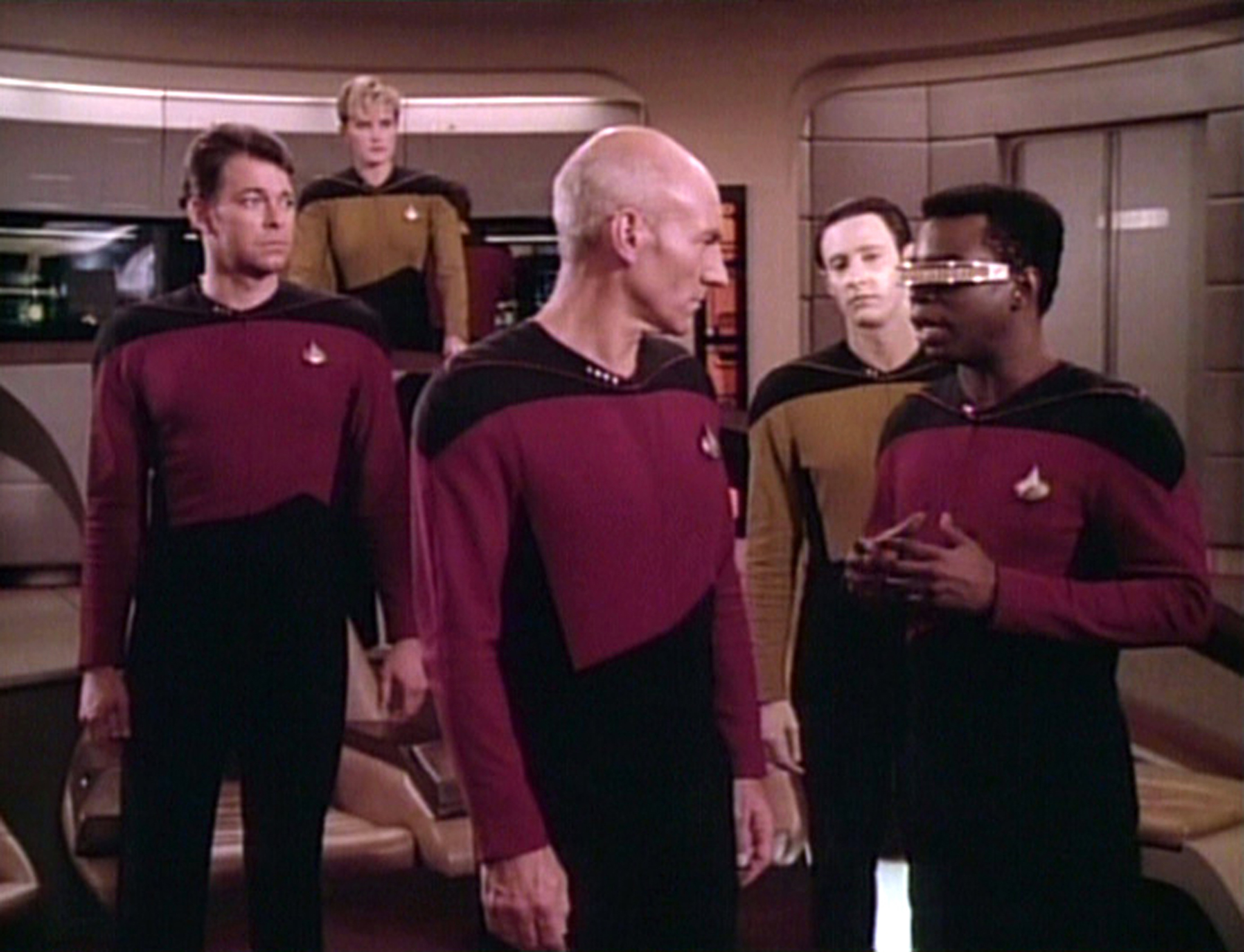 Still of Denise Crosby, Jonathan Frakes, Brent Spiner, LeVar Burton and Patrick Stewart in Star Trek: The Next Generation (1987)