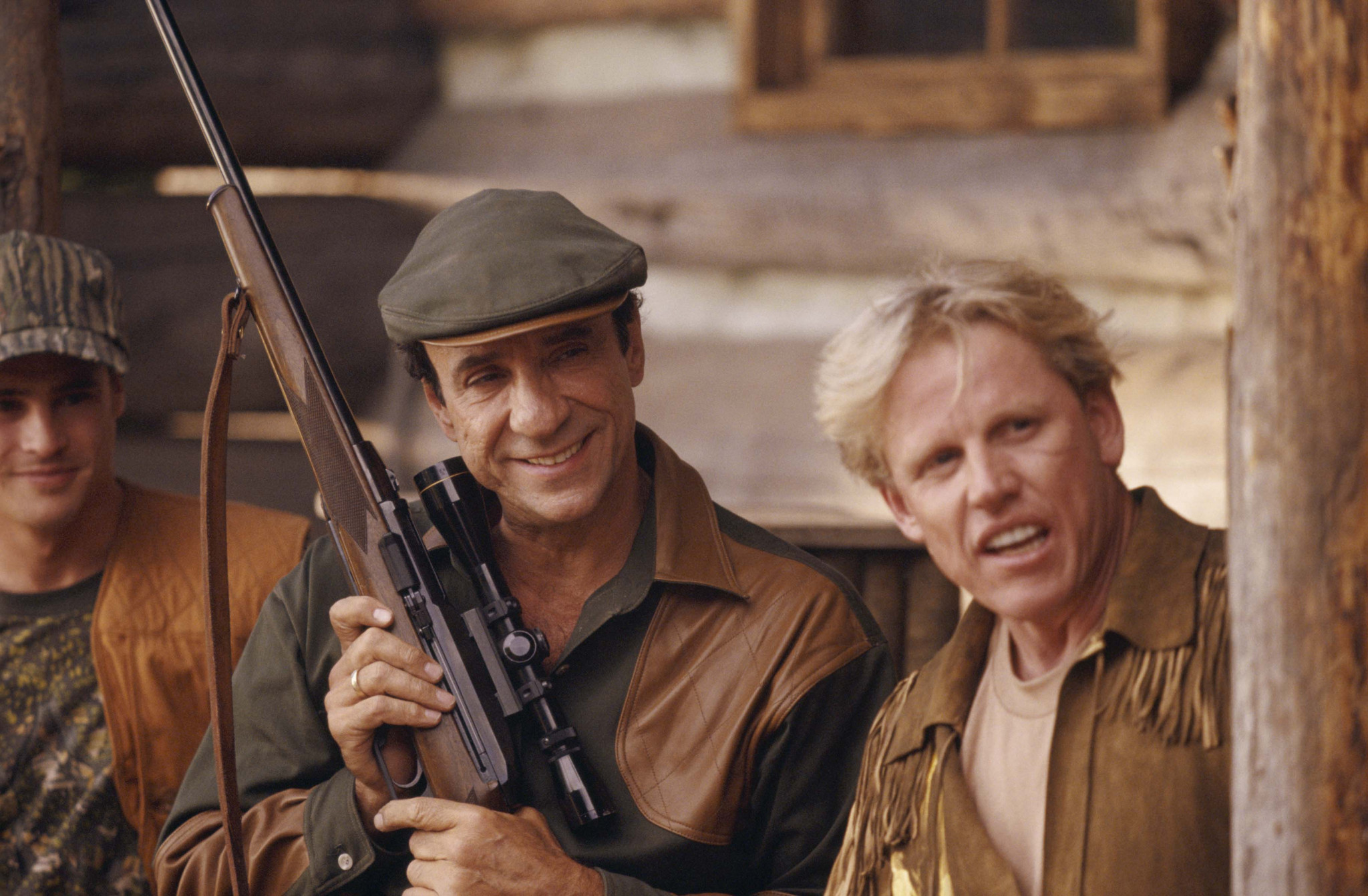 Still of F. Murray Abraham and Gary Busey in Surviving the Game (1994)