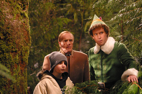Still of James Caan, Will Ferrell and Daniel Tay in Elf (2003)