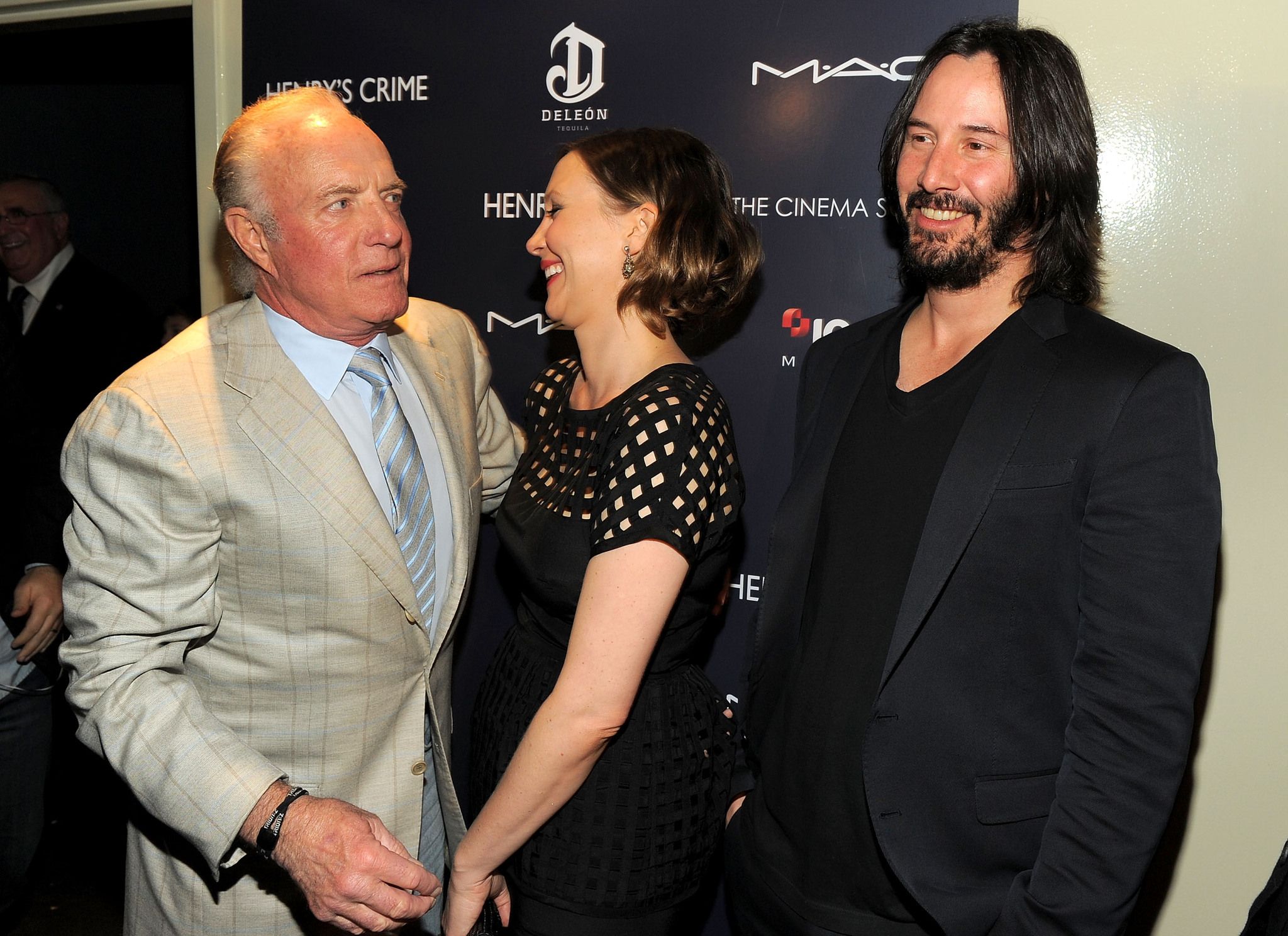 Keanu Reeves, James Caan and Vera Farmiga at event of Henry's Crime (2010)