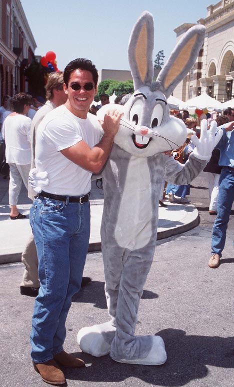 Dean Cain at event of The Amazing Panda Adventure (1995)