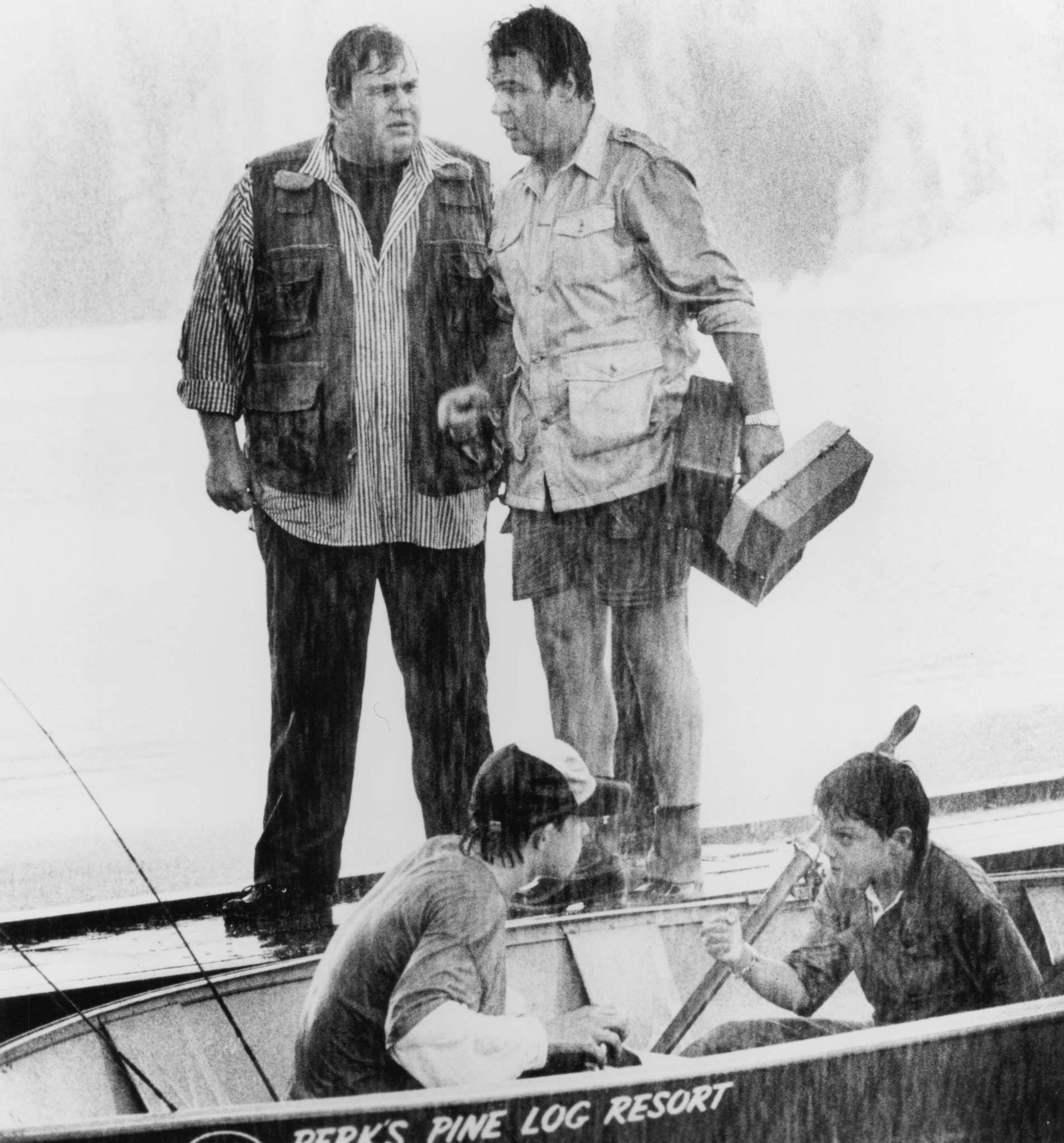 Still of Dan Aykroyd and John Candy in The Great Outdoors (1988)