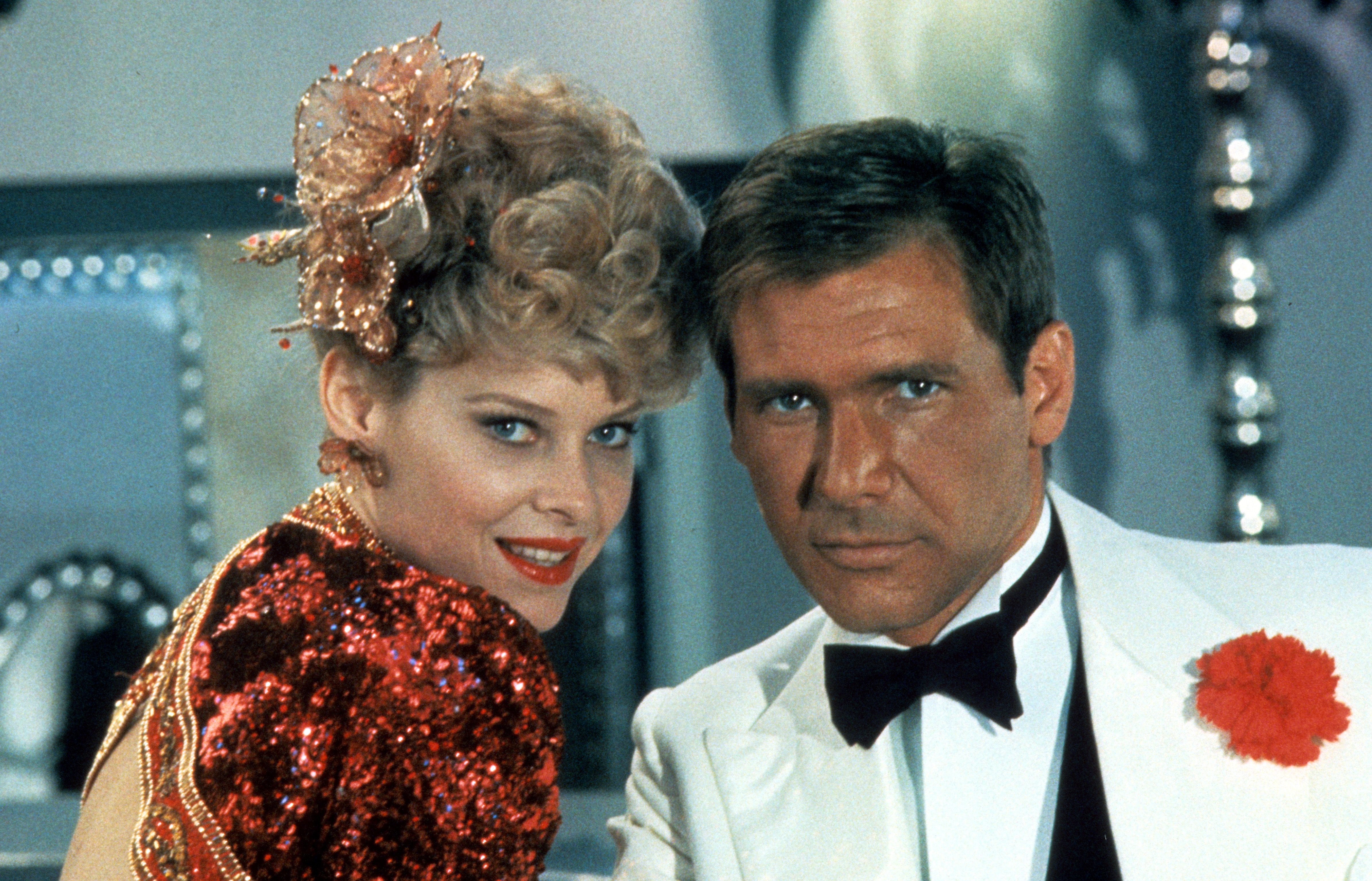 Still of Harrison Ford and Kate Capshaw in Indiana Dzounsas ir lemties sventykla (1984)