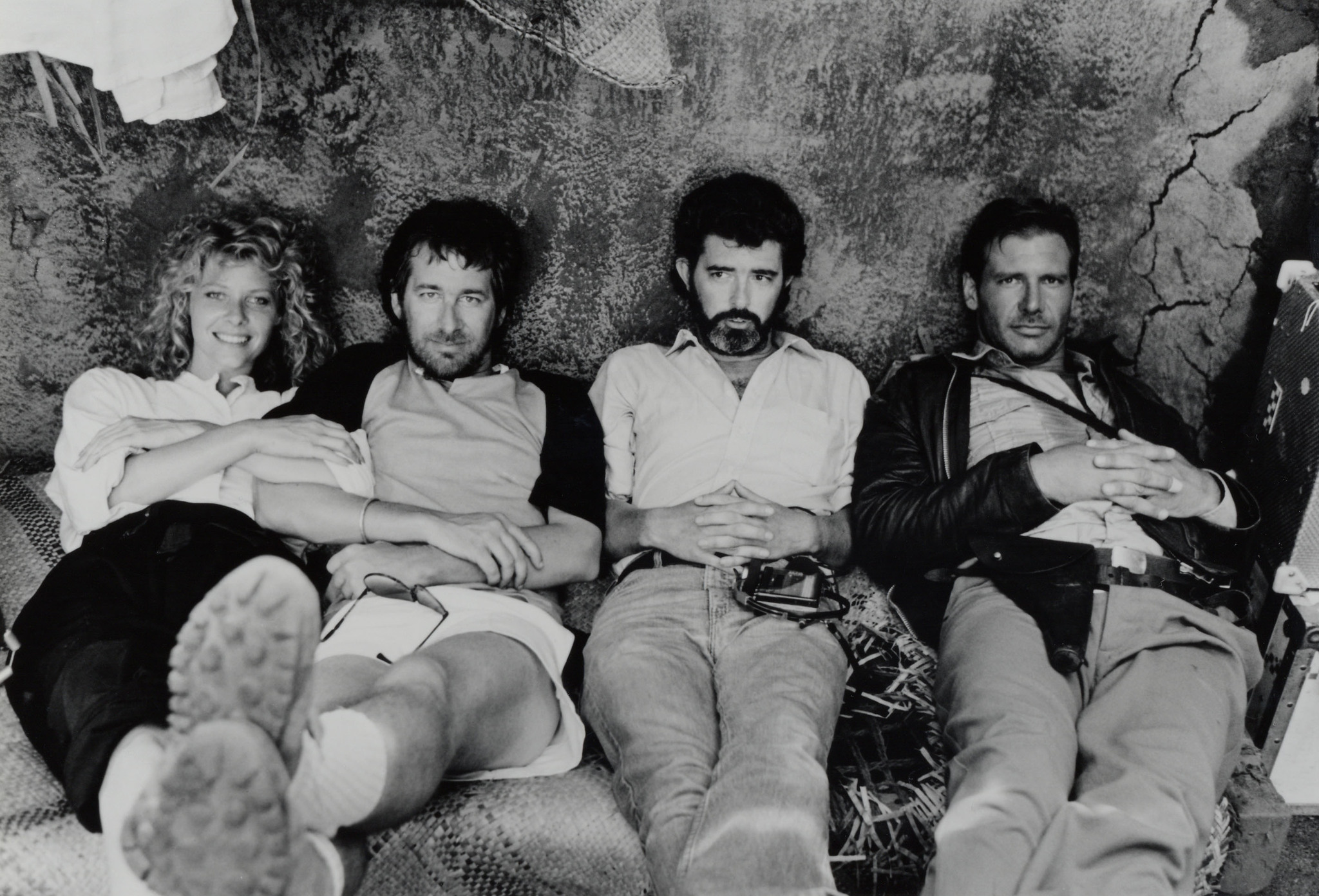 Harrison Ford, George Lucas, Steven Spielberg and Kate Capshaw in Indiana Dzounsas ir lemties sventykla (1984)