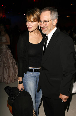 Steven Spielberg and Kate Capshaw at event of The 78th Annual Academy Awards (2006)