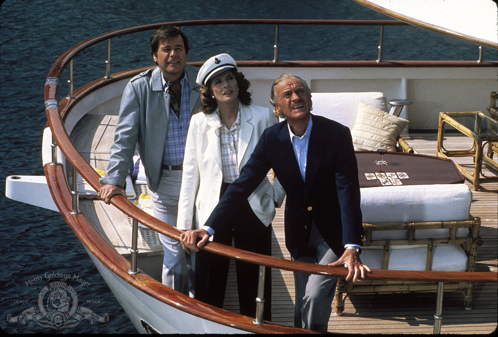 Still of David Niven, Capucine and Robert Wagner in Curse of the Pink Panther (1983)