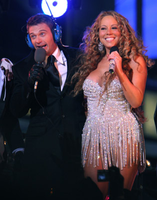 Mariah Carey and Ryan Seacrest at event of New Year's Rockin' Eve 2006 (2005)