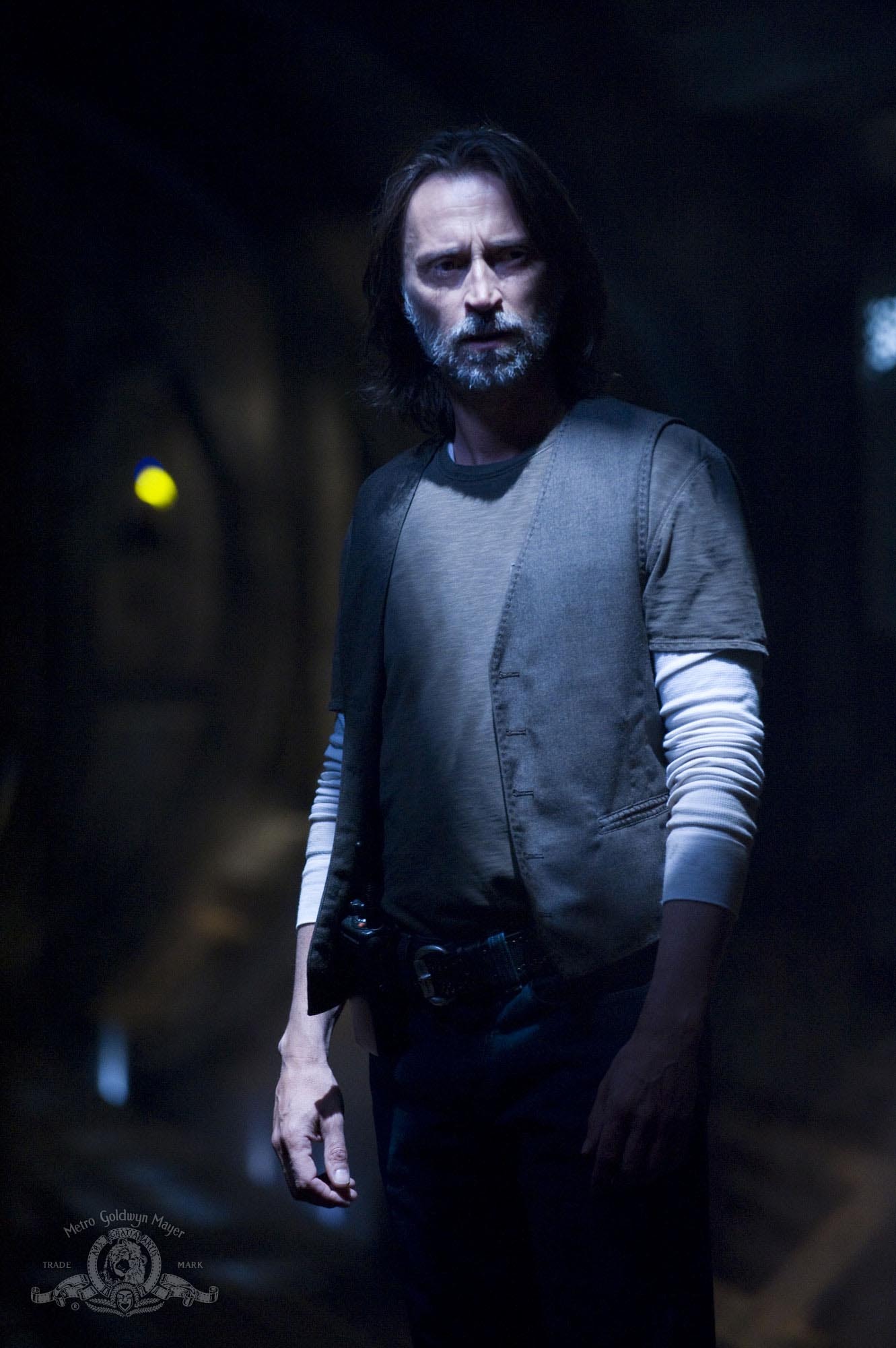 Still of Robert Carlyle in SGU Stargate Universe (2009)