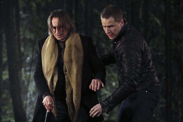 Still of Robert Carlyle and Josh Dallas in Once Upon a Time (2011)