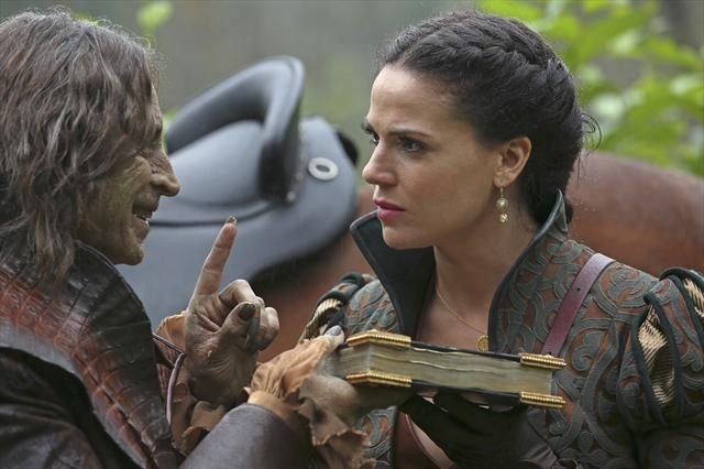 Still of Robert Carlyle and Lana Parrilla in Once Upon a Time (2011)