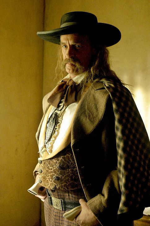 Still of Keith Carradine in Deadwood (2004)