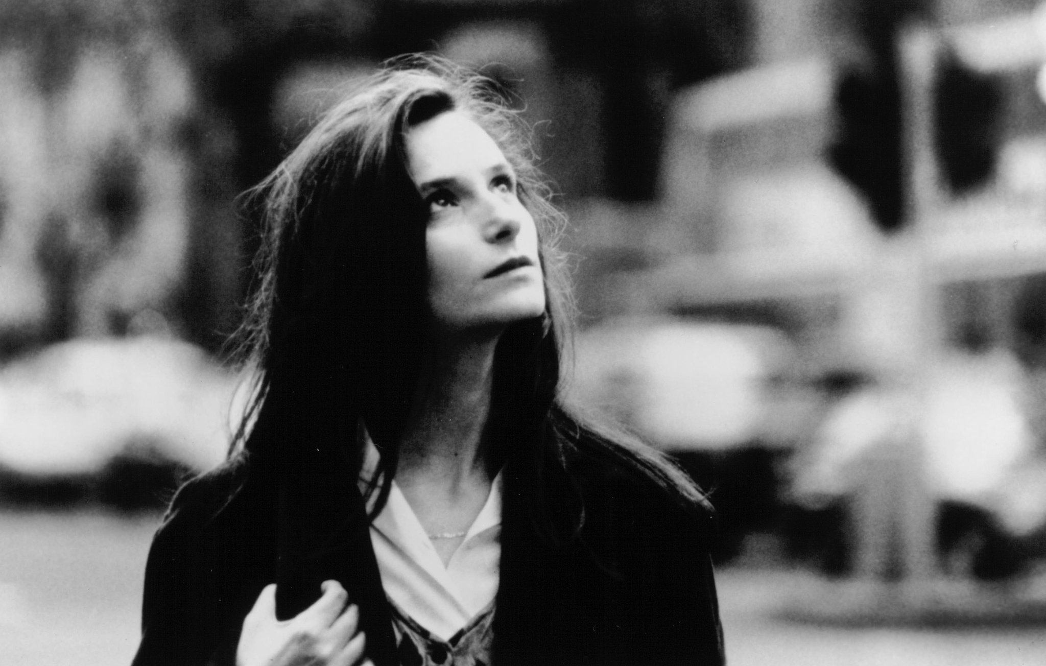 Still of Katrin Cartlidge in Before the Rain (1994)