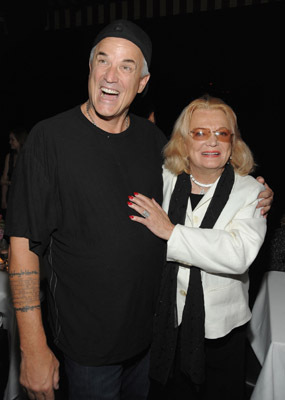 Nick Cassavetes and Gena Rowlands at event of My Sister's Keeper (2009)