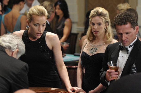 Still of Anna Chlumsky and Piper Perabo in Covert Affairs (2010)