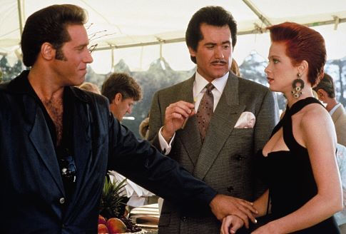 Still of Lauren Holly, Andrew Dice Clay and Wayne Newton in The Adventures of Ford Fairlane (1990)