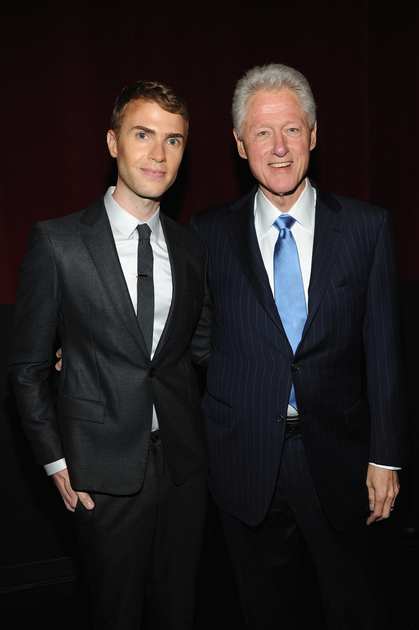 Bill Clinton and Shane Bitney Crone at event of Bridegroom (2013)