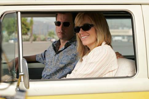 Still of Toni Collette and Greg Kinnear in Little Miss Sunshine (2006)