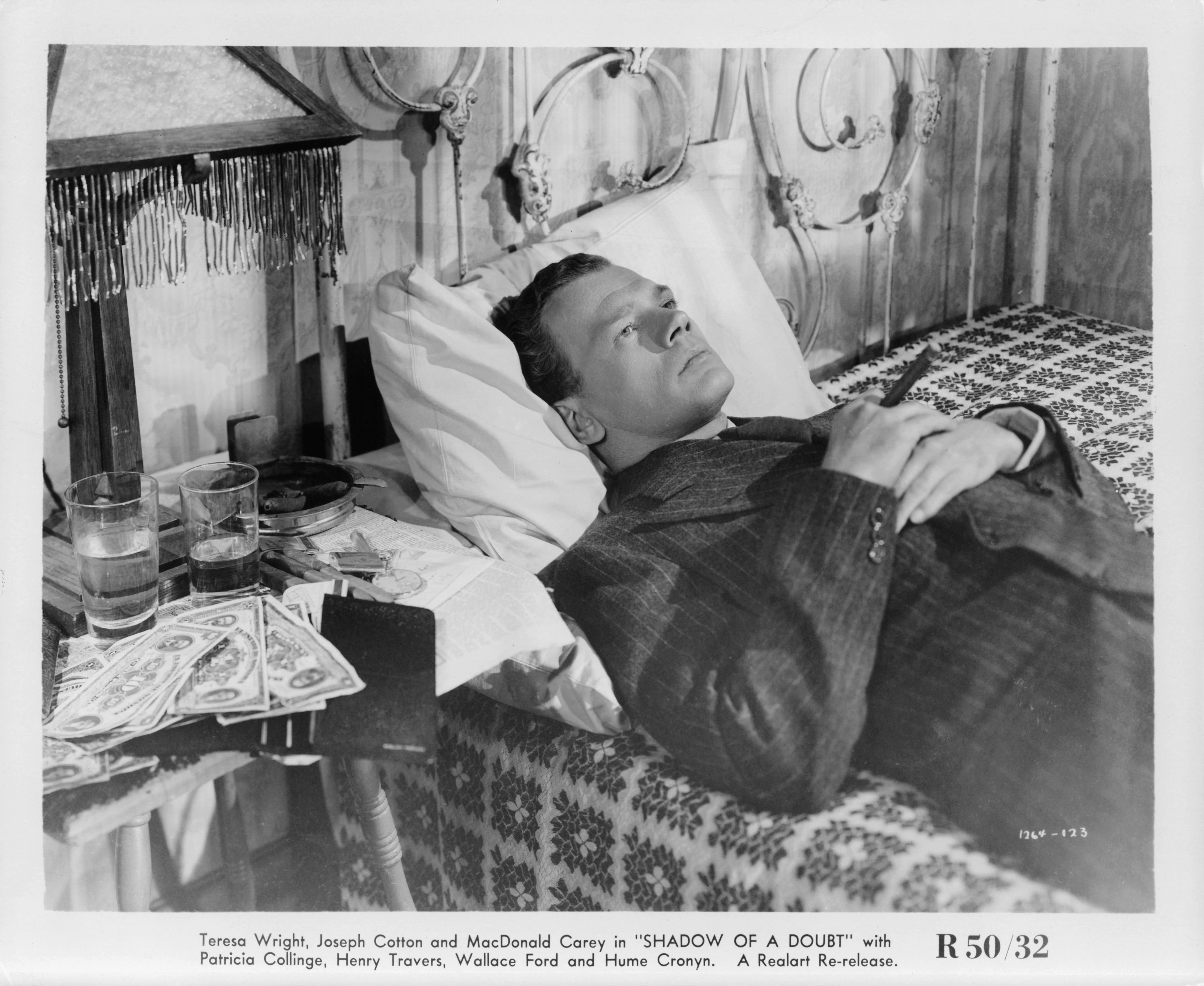Still of Joseph Cotten in Shadow of a Doubt (1943)
