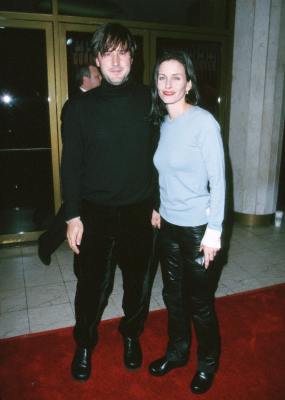 David Arquette and Courteney Cox at event of Goodbye Lover (1998)