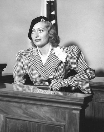 Joan Crawford on witness stand during divorce trial from Douglas Fairbanks Jr.