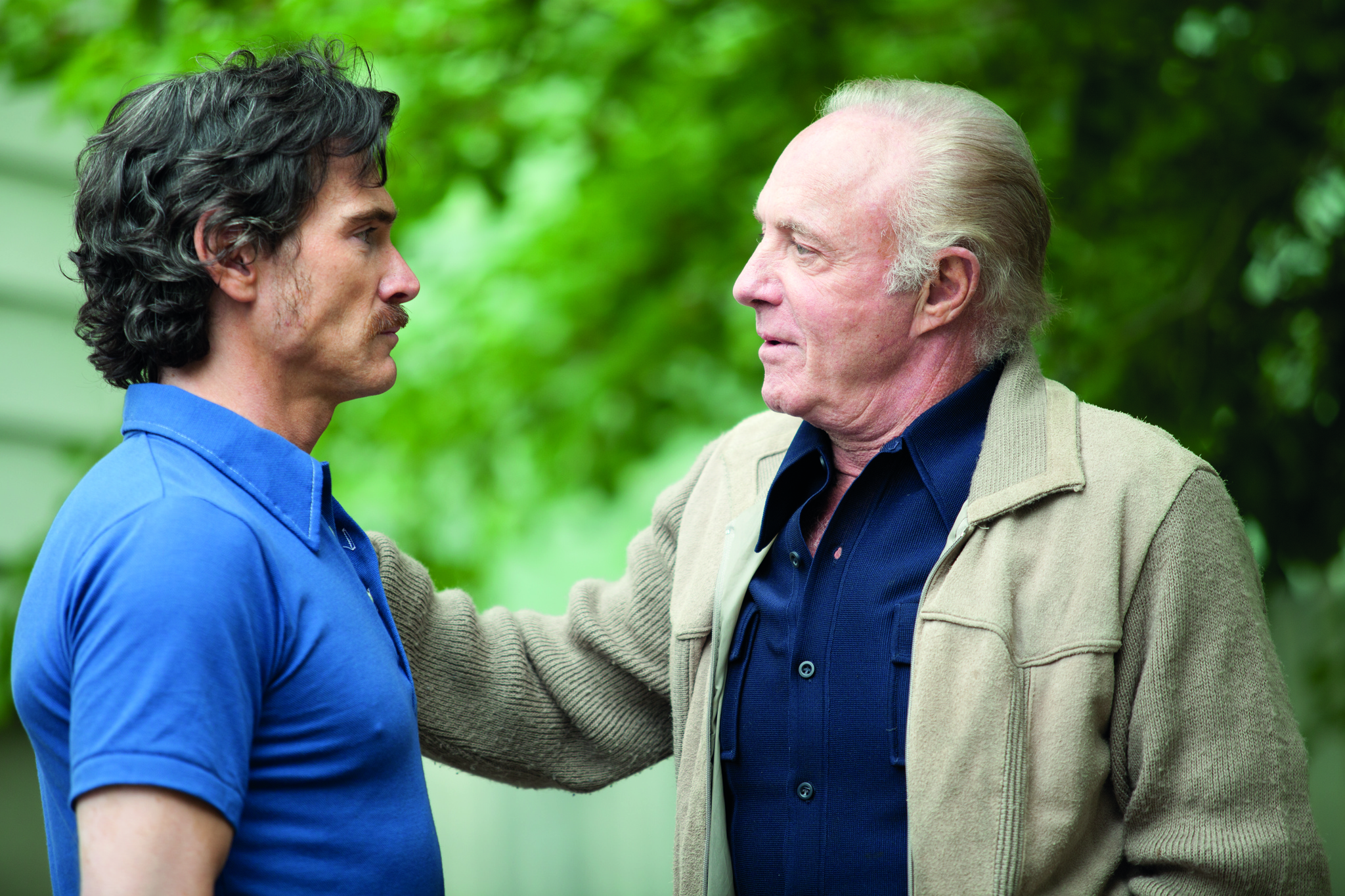 Still of James Caan and Billy Crudup in Blood Ties (2013)