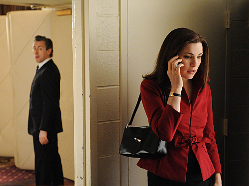 Still of Julianna Margulies and Alan Cumming in The Good Wife (2009)