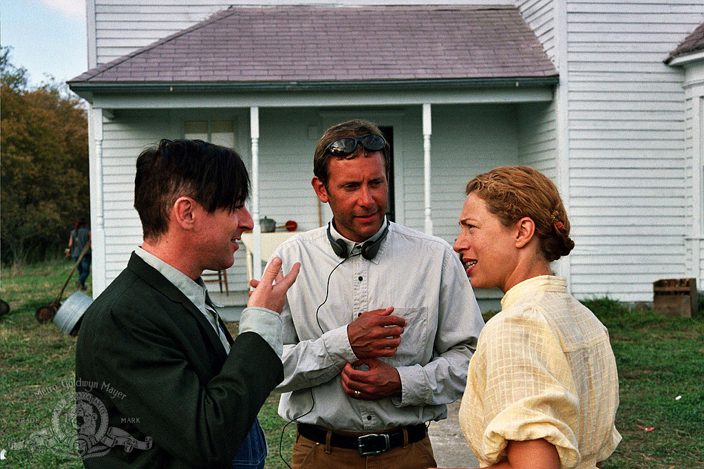 Alan Cumming, Alex Kingston and Ali Selim in Sweet Land (2005)