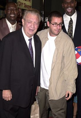 Rodney Dangerfield and Adam Sandler at event of Little Nicky (2000)