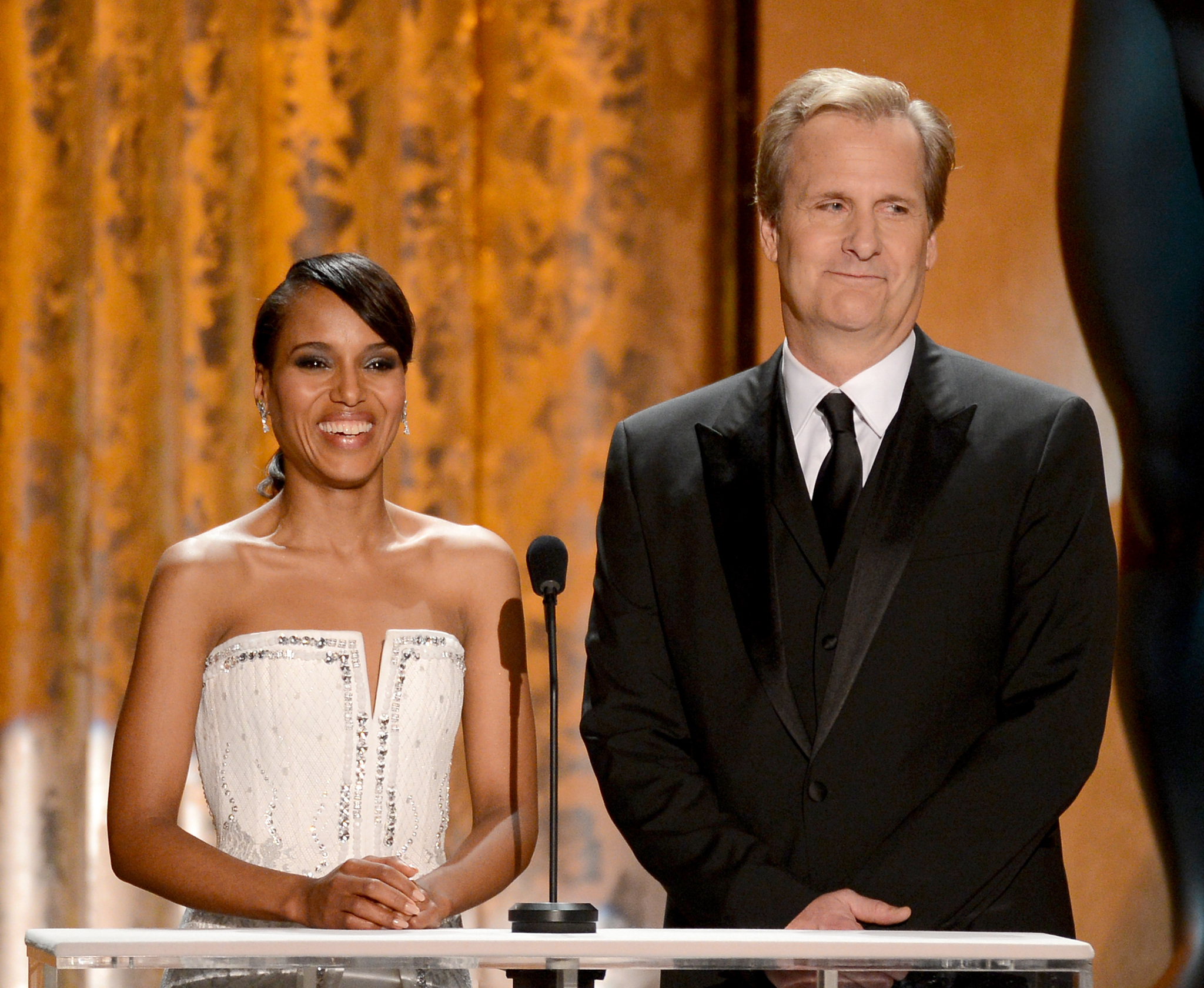 Jeff Daniels and Kerry Washington