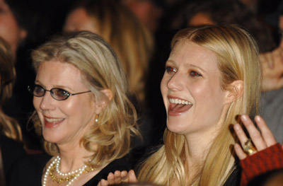 Gwyneth Paltrow and Blythe Danner at event of The Good Night (2007)