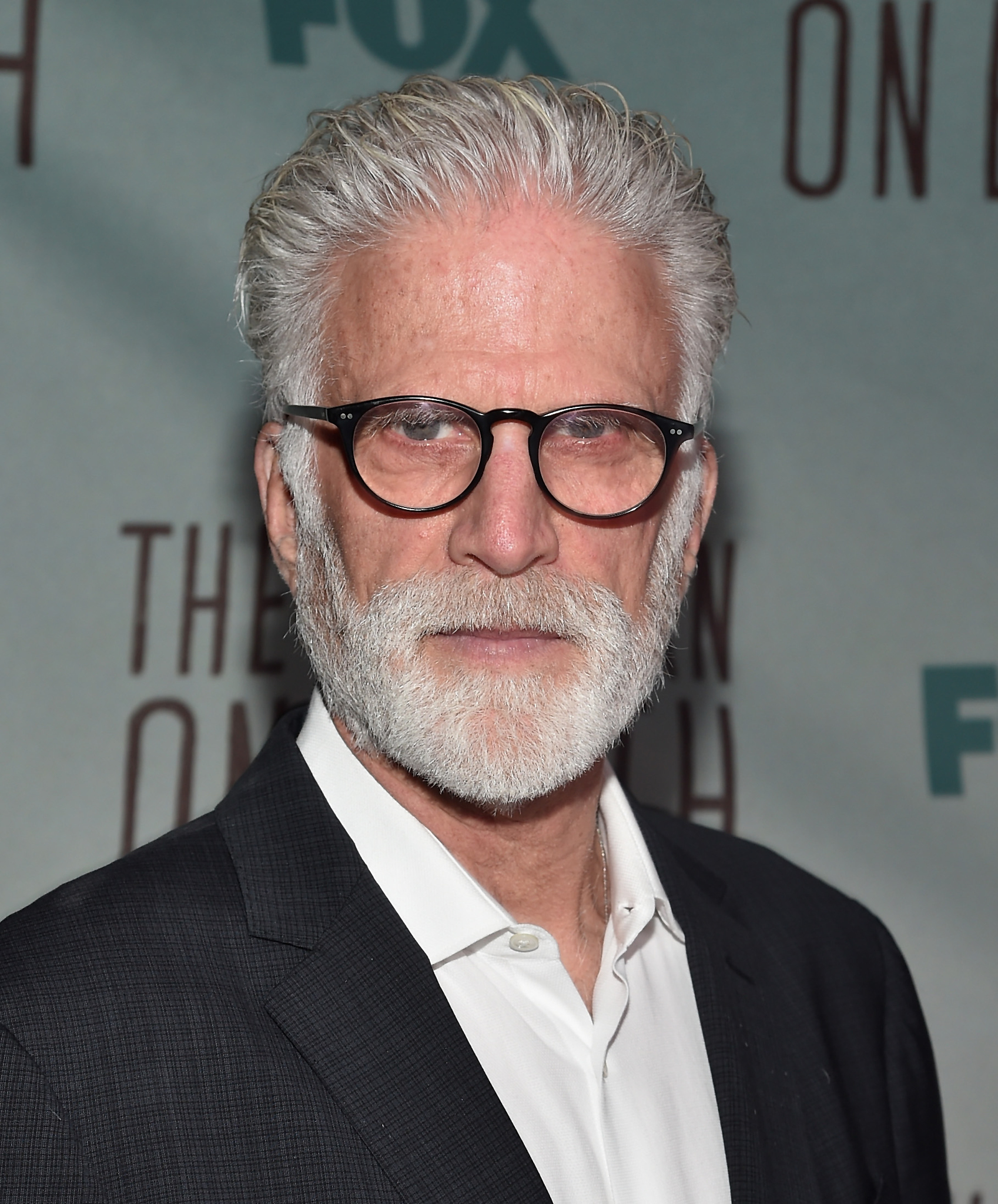 Ted Danson at event of The Last Man on Earth (2015)