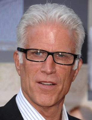 Ted Danson at event of Ibroliai (2008)