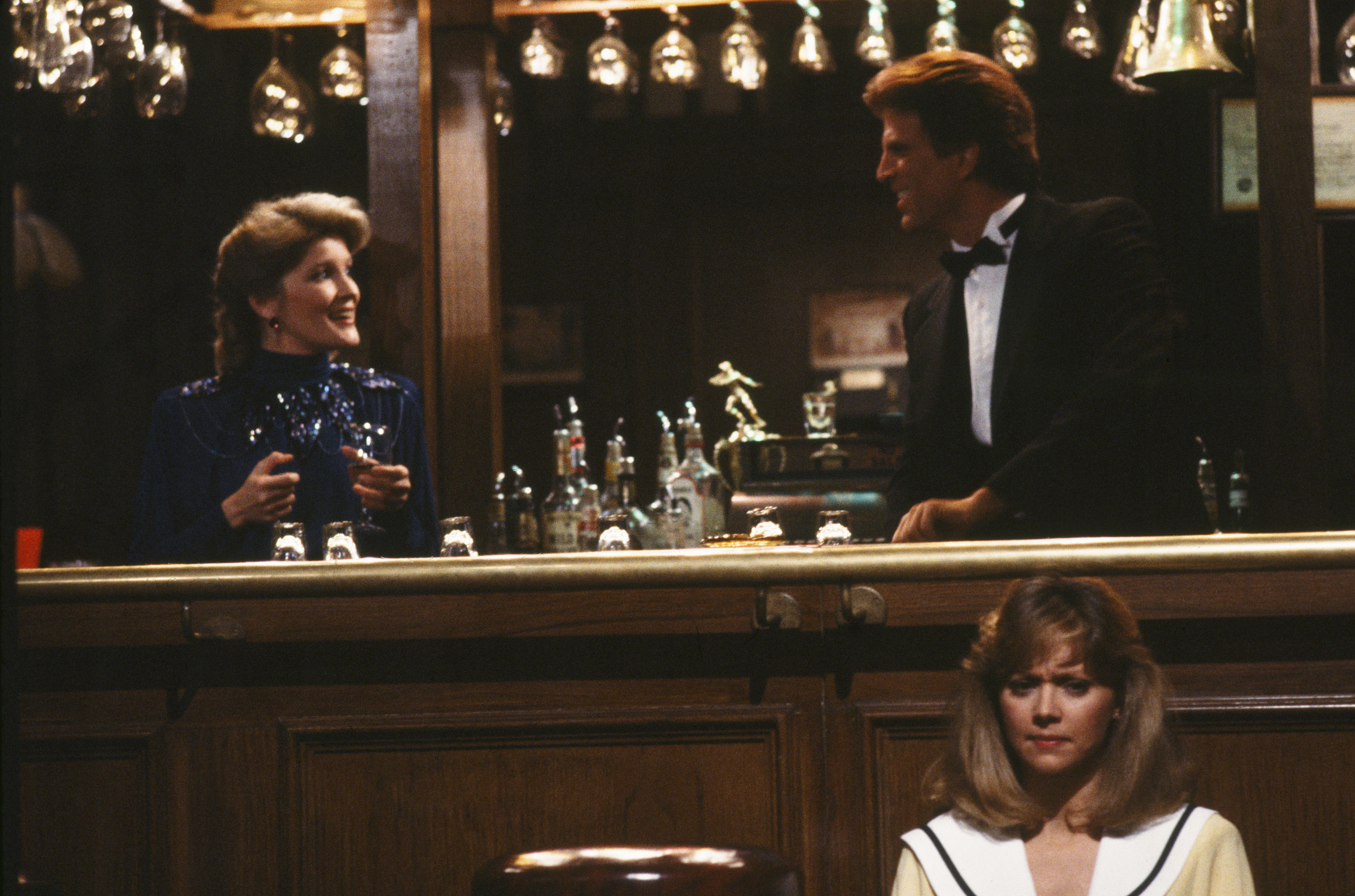 Still of Kate Mulgrew, Ted Danson and Shelley Long in Cheers (1982)