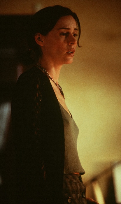 Still of Embeth Davidtz in The Gingerbread Man (1998)