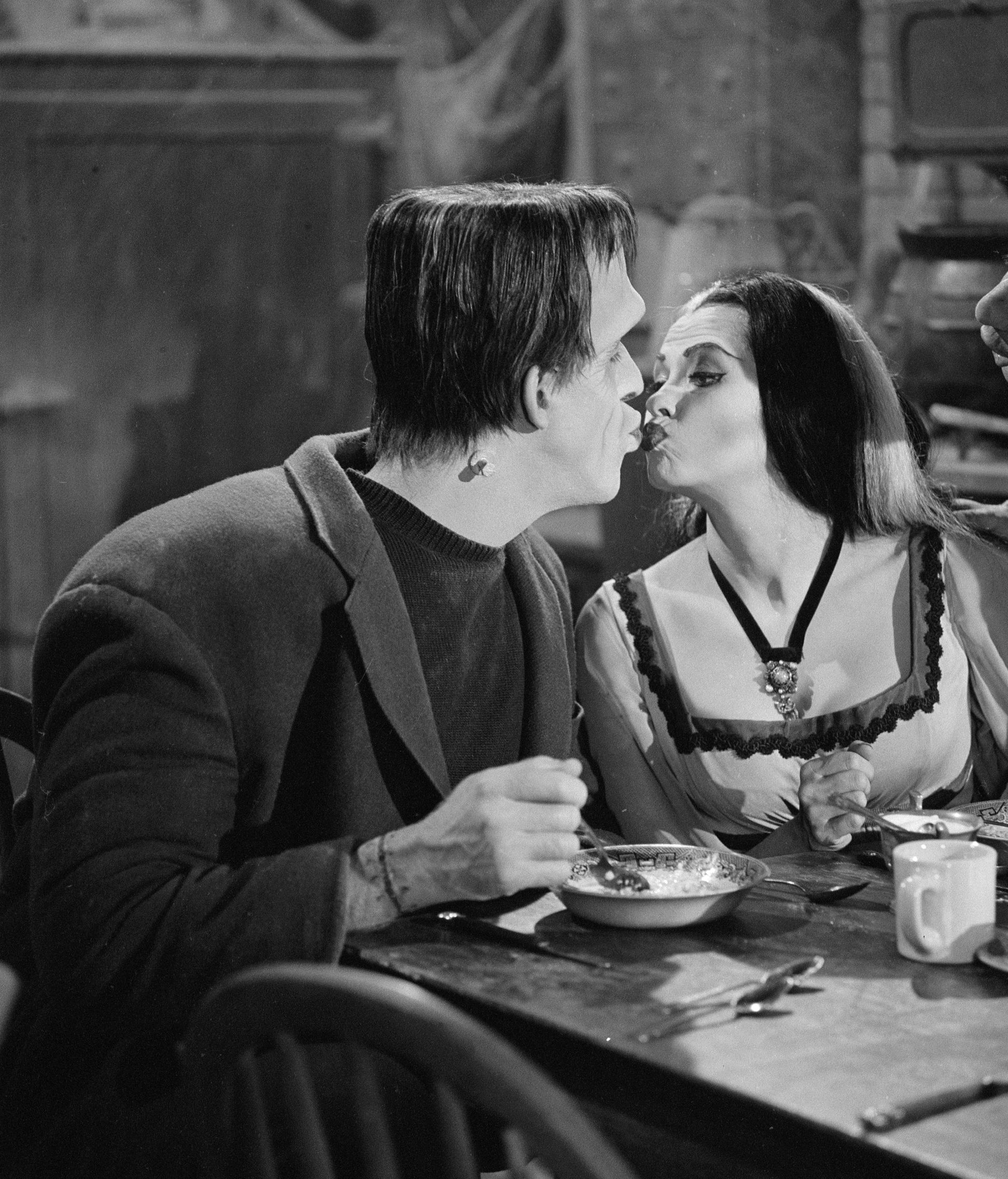 Still of Yvonne De Carlo and Fred Gwynne in The Munsters (1964)