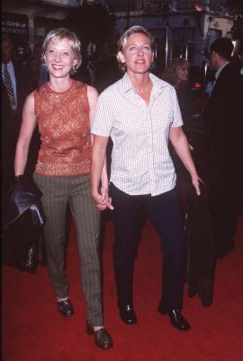 Anne Heche and Ellen DeGeneres at event of Face/Off (1997)