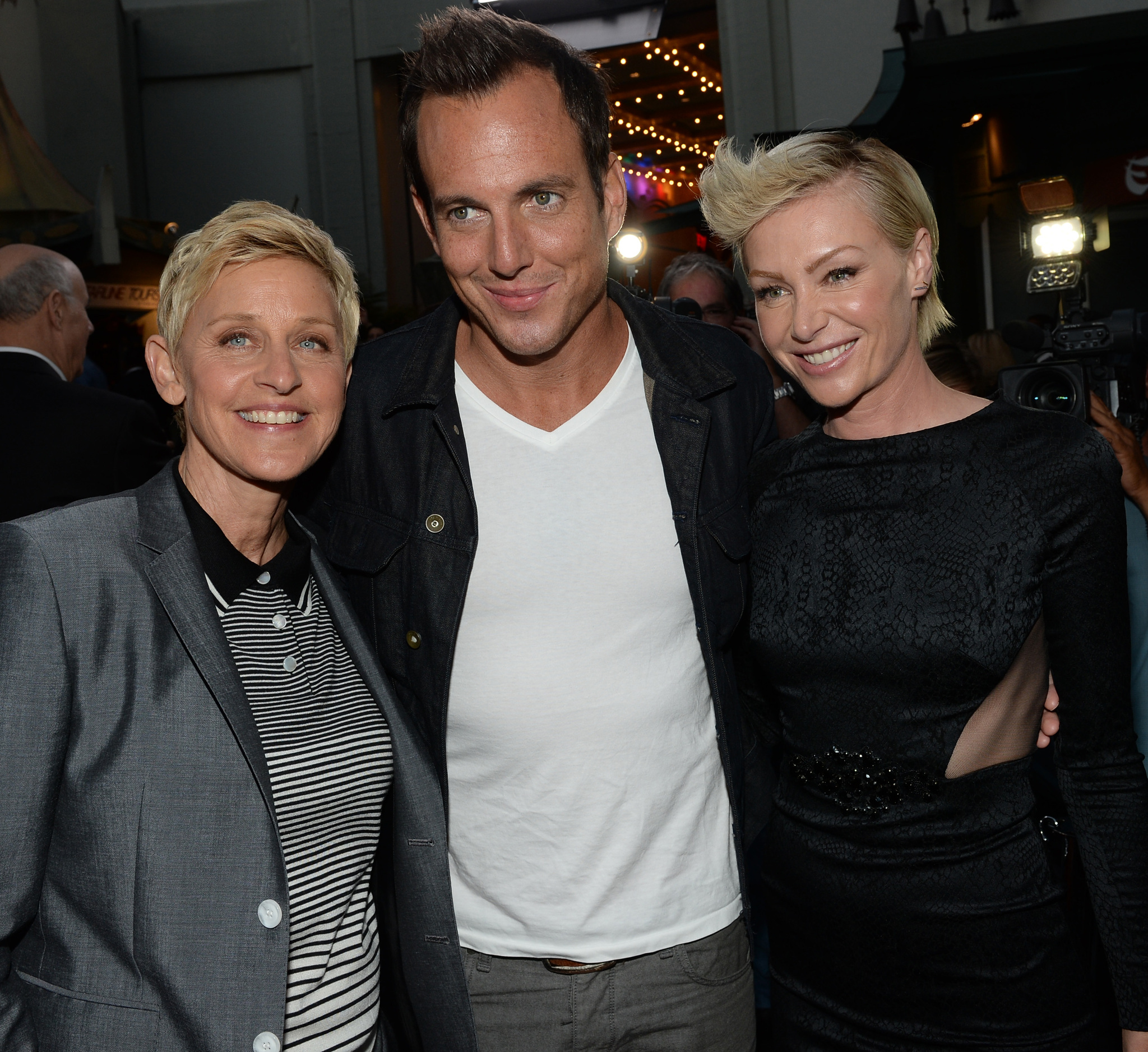 Ellen DeGeneres, Will Arnett and Portia de Rossi at event of Arrested Development (2003)