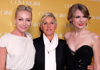 Ellen DeGeneres, Portia de Rossi and Taylor Swift