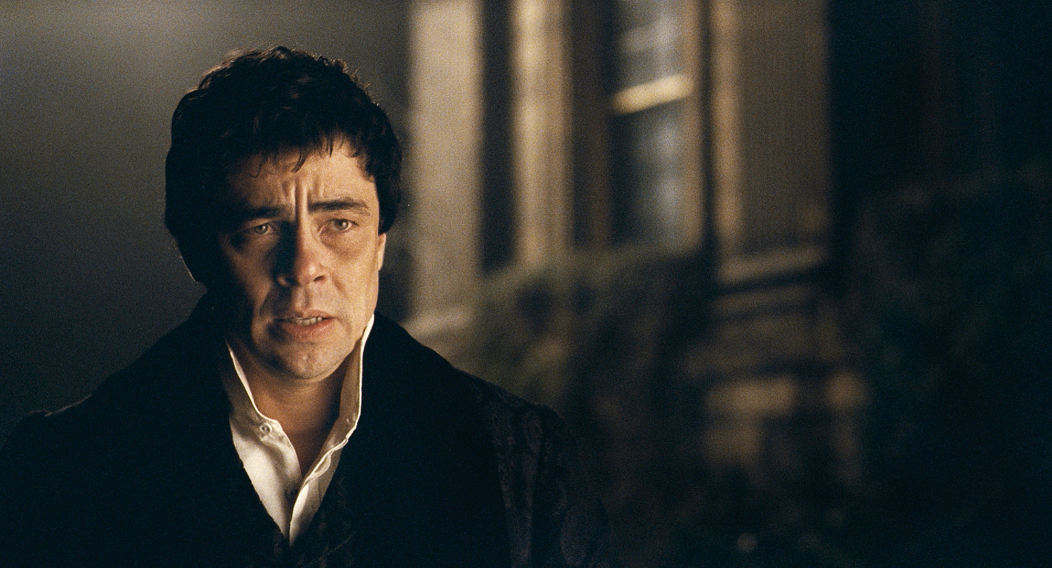 Still of Benicio Del Toro in Vilkolakis (2010)