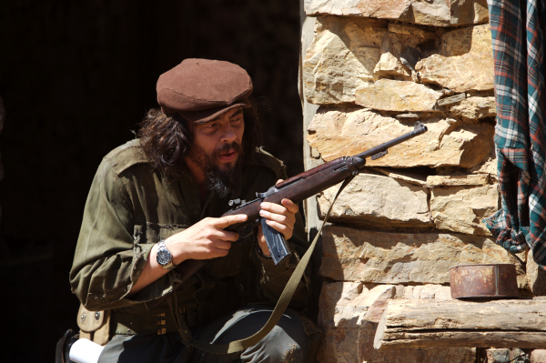 Still of Benicio Del Toro in Che: Part Two (2008)