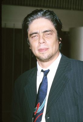 Benicio Del Toro at event of The Way of the Gun (2000)