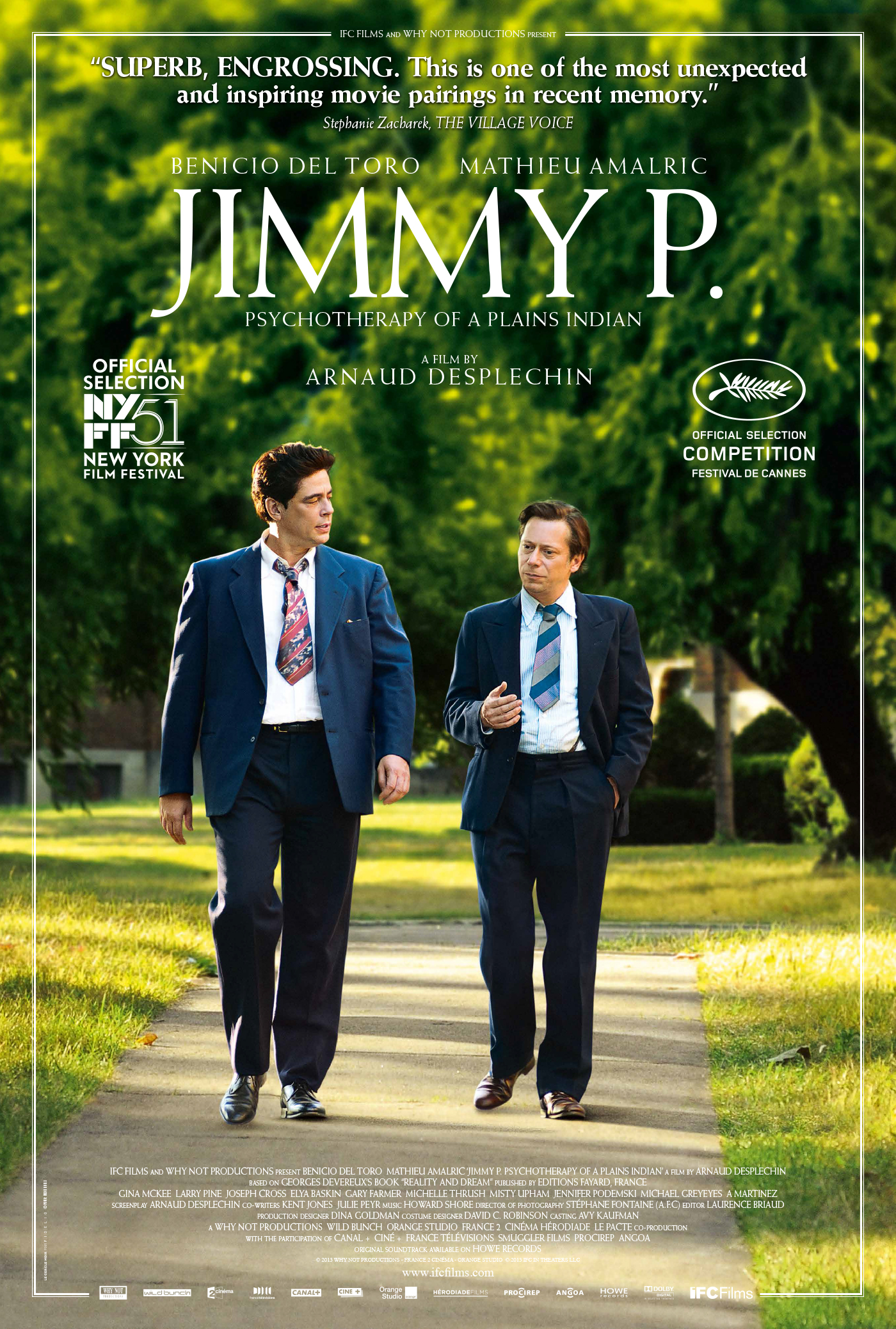 Benicio Del Toro and Mathieu Amalric in Jimmy P. (2013)