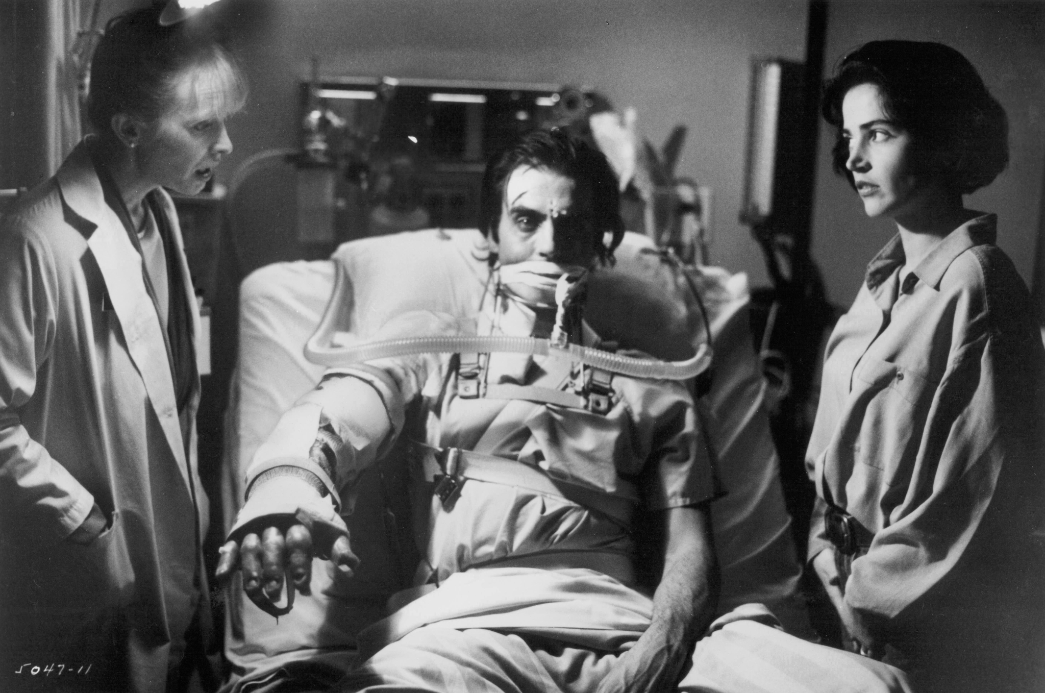 Still of Kim Delaney, Jeff Fahey and Lindsay Duncan in Body Parts (1991)