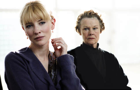 Still of Cate Blanchett and Judi Dench in Notes on a Scandal (2006)
