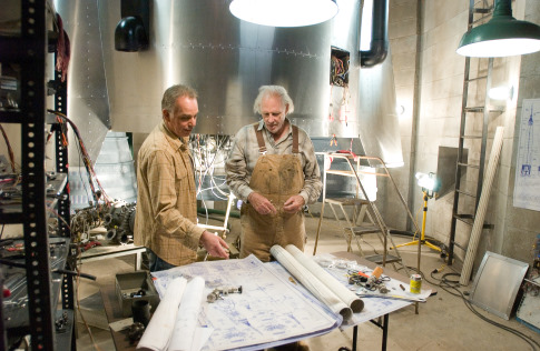 Still of Billy Bob Thornton and Bruce Dern in The Astronaut Farmer (2006)
