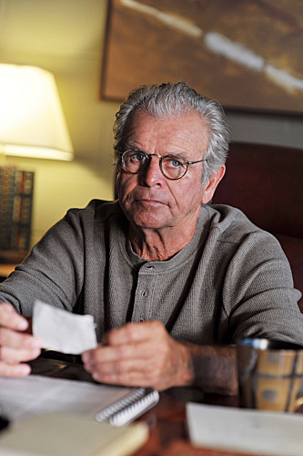 Still of William Devane in Jesse Stone: Benefit of the Doubt (2012)