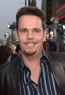 Kevin Dillon at event of Poseidon (2006)