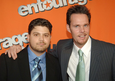 Kevin Dillon and Jerry Ferrara at event of Entourage (2004)