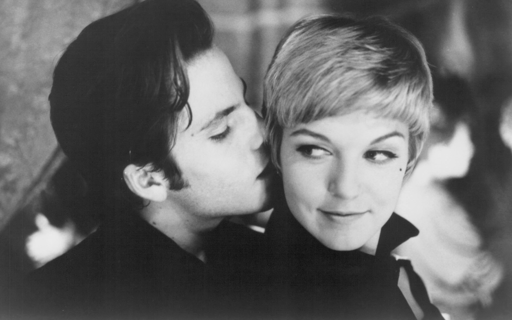 Still of Stephen Dorff and Sheryl Lee in Backbeat (1994)