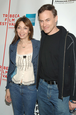 Illeana Douglas and Evan Oppenheimer at event of Alchemy (2005)